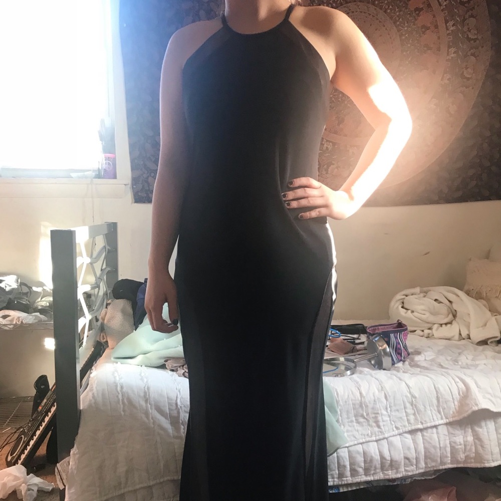 Prom dress - Picture 2 of 2